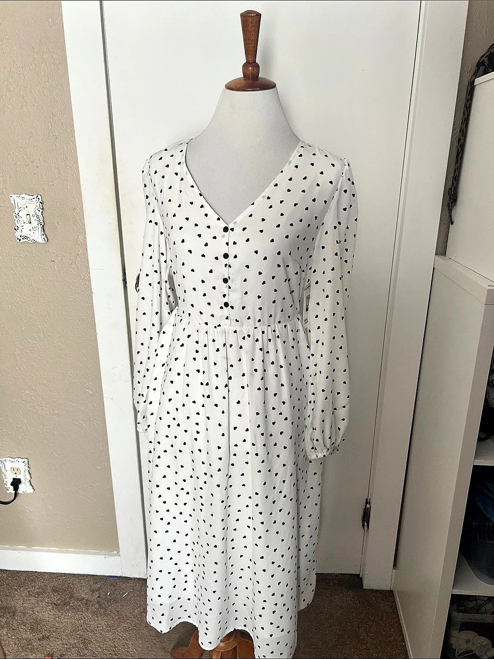 Madison Heart Print Midi Dress in White & Blue Size Medium NWT